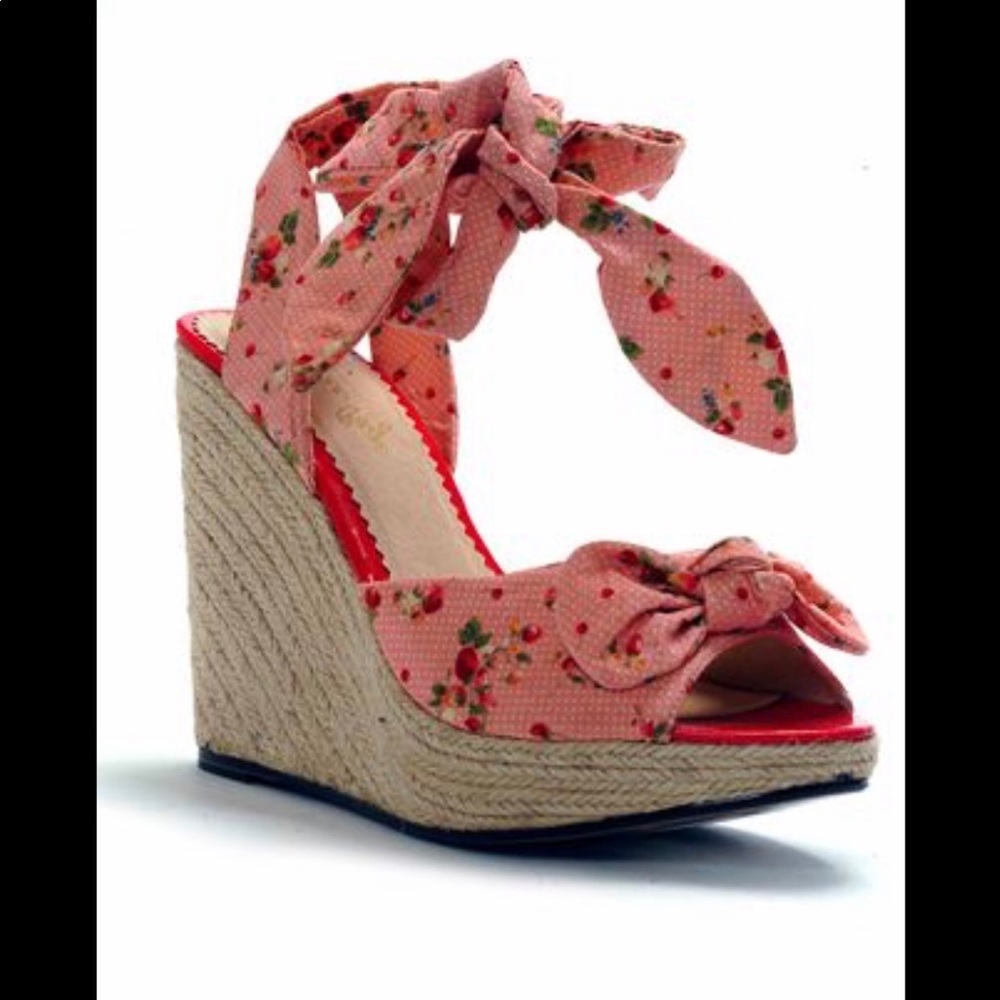 Bettie Page Wedge Melissa